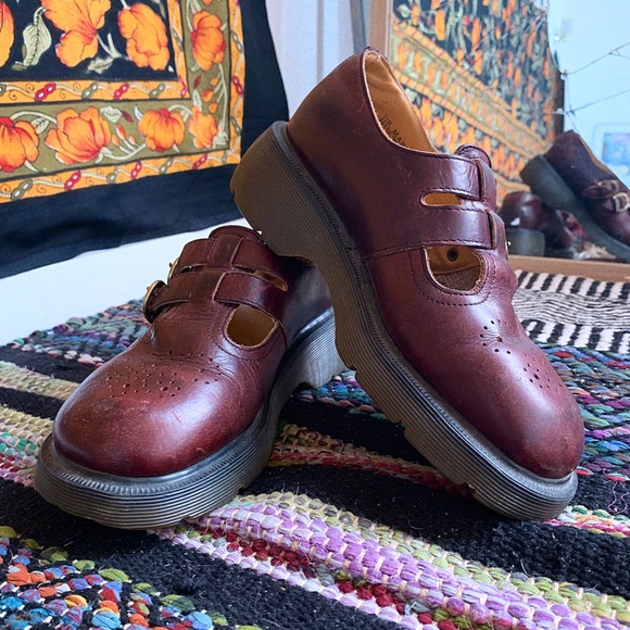 doc martens mary janes! - Picture 4 of 4